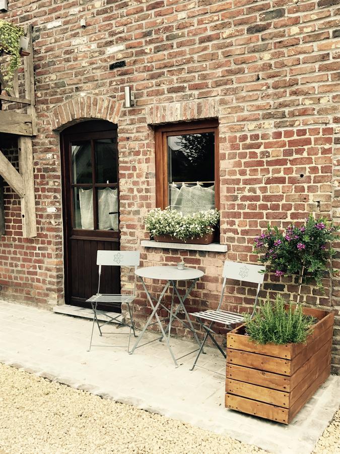 La Ferme Des Eglantines Bed & Breakfast Nivelles Exterior photo